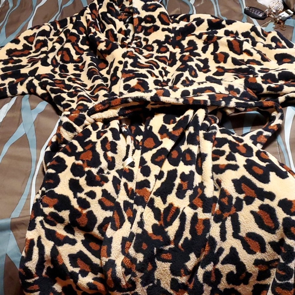 A mini length robe